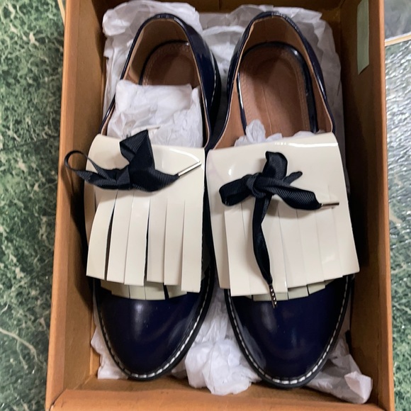 Women 100% Leather Shoes - Picture 1 of 3